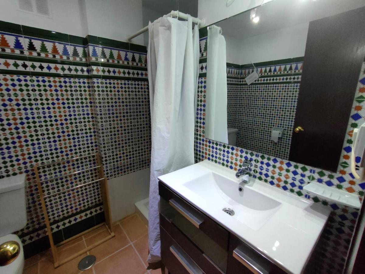 Flat2 Studio 150M From The Beach With Pool Torre Del Mar Luaran gambar