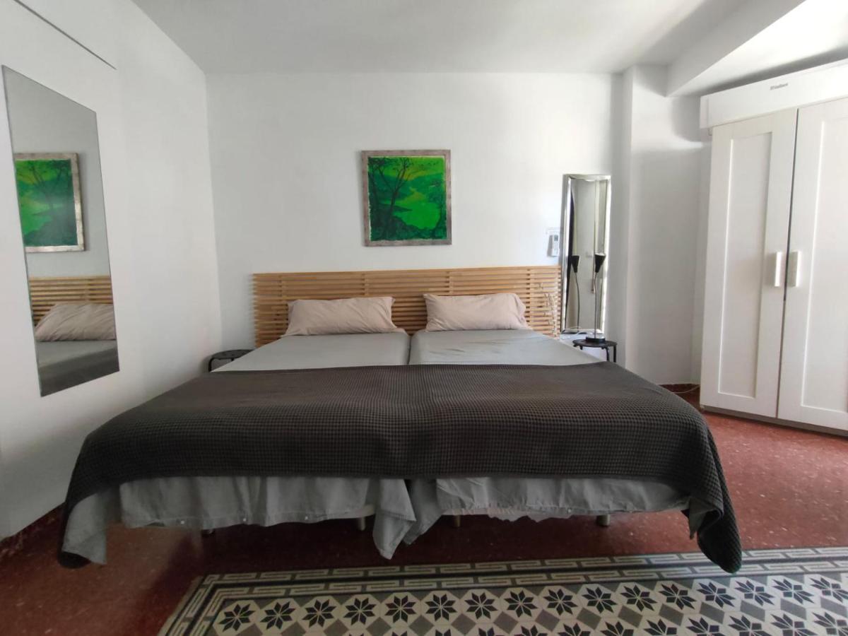 Flat2 Studio 150M From The Beach With Pool Torre Del Mar Luaran gambar